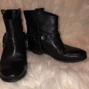 jeandra bootie enzo angiolini